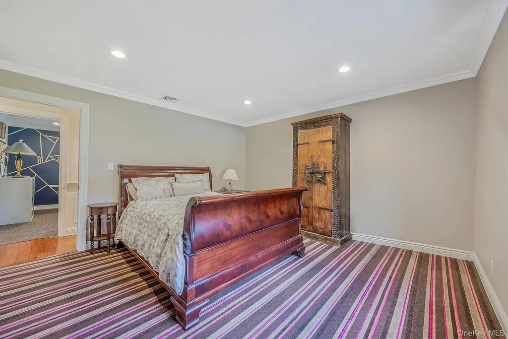 193 Dix Hills Road Dix Hills NY 11746