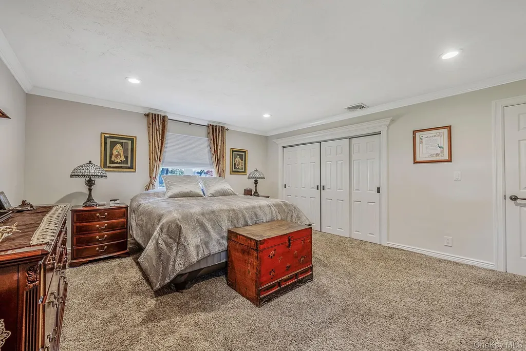 193 Dix Hills Road Dix Hills NY 11746