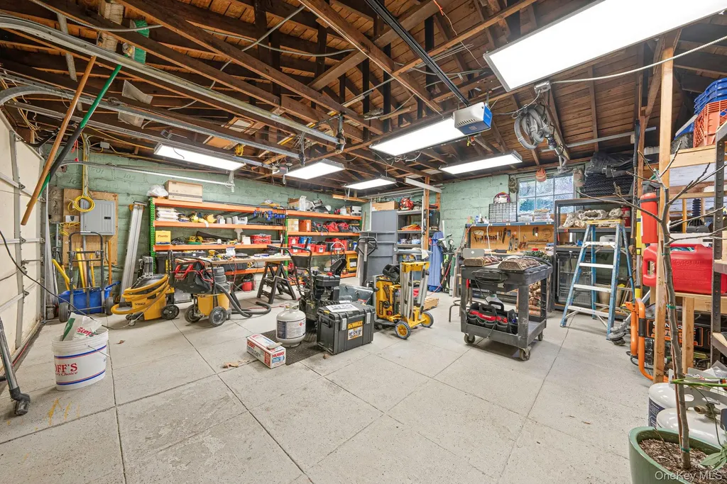 193 Dix Hills Road Dix Hills NY 11746