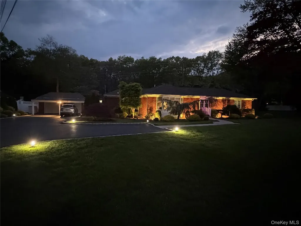 193 Dix Hills Road Dix Hills NY 11746