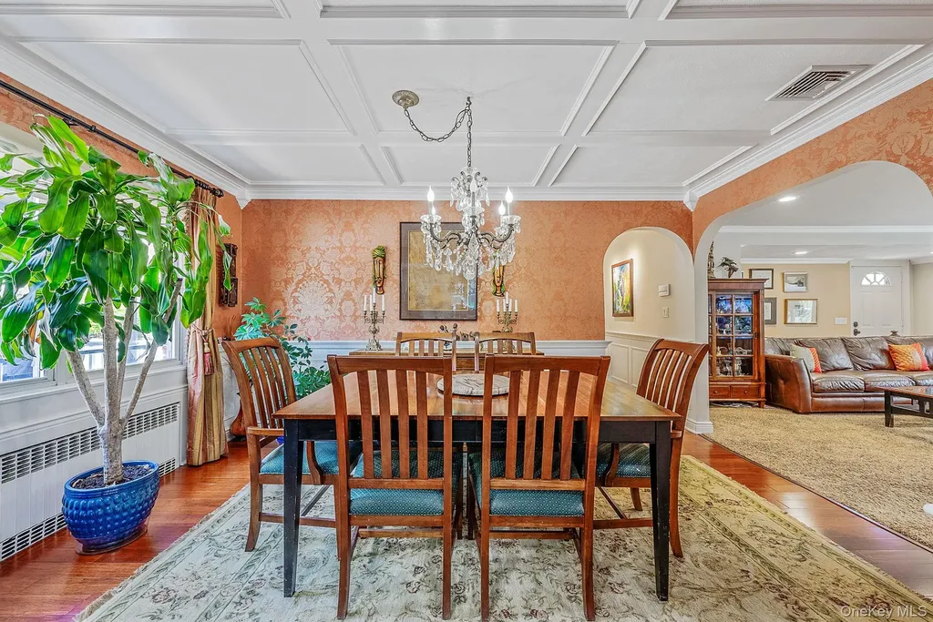 193 Dix Hills Road Dix Hills NY 11746