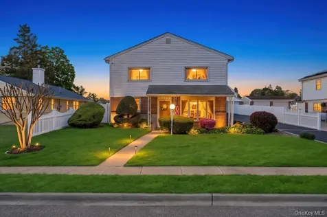 2625 Cypress Avenue East Meadow NY 11554