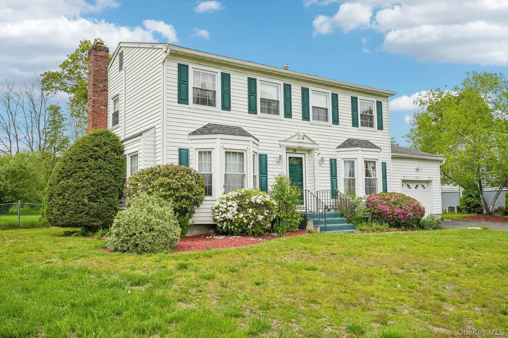 12 Buttermilk Drive New Windsor NY 12553