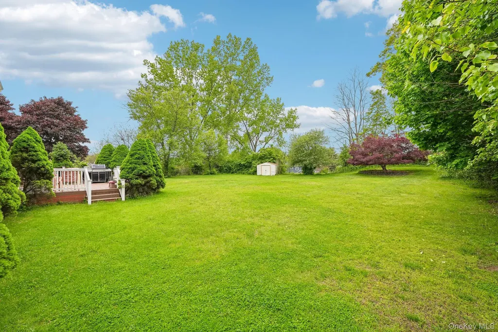 12 Buttermilk Drive New Windsor NY 12553