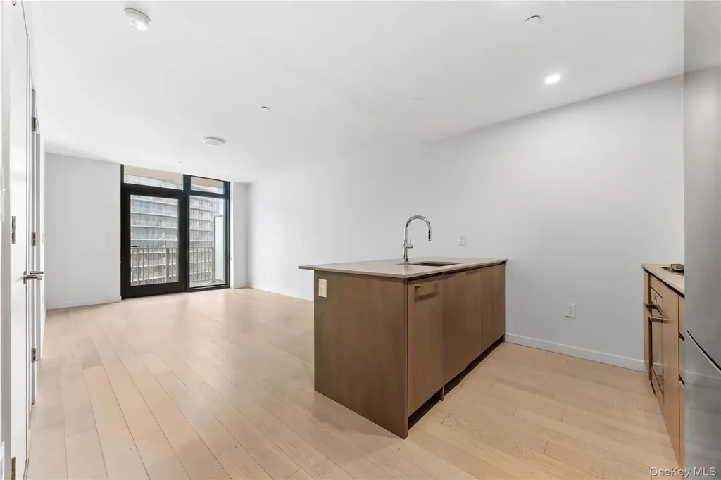 131-02A 40th Road Flushing NY 11354