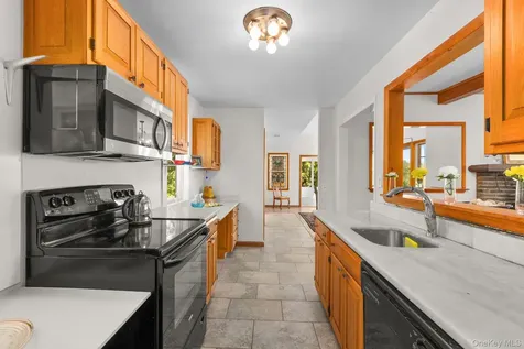 122 Dutchess Drive Holmes NY 12531