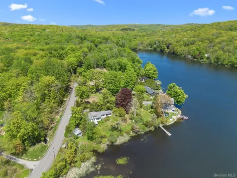 122 Dutchess Drive Holmes NY 12531