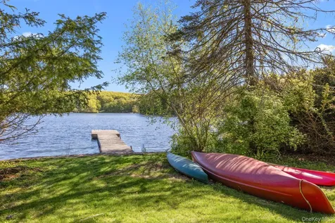 122 Dutchess Drive Holmes NY 12531