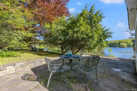 122 Dutchess Drive Holmes NY 12531