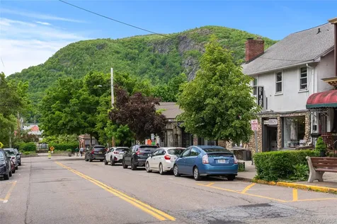 6 E Belvedere Street Cold Spring NY 10516
