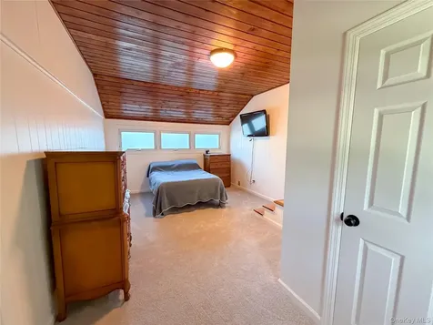 23 Caywood Place Hyde Park NY 12538