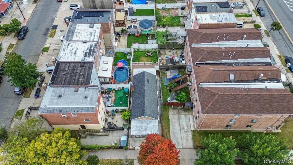 2738 Miles Avenue Bronx NY 10465