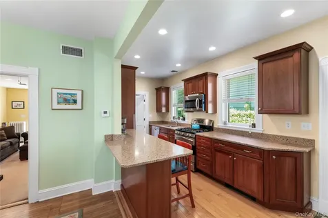 35 4th Avenue Nyack NY 10960