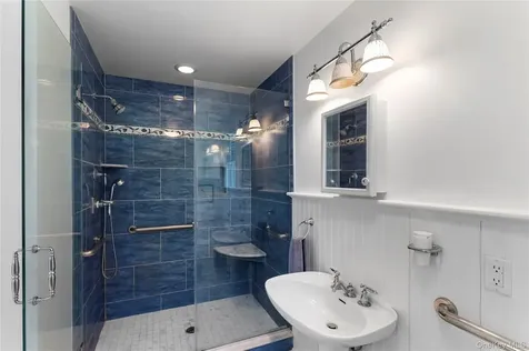35 4th Avenue Nyack NY 10960