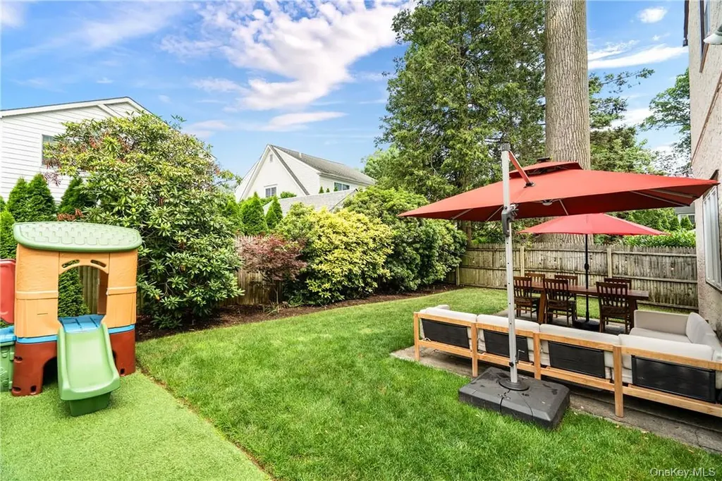 19 Hamilton Road Scarsdale NY 10583