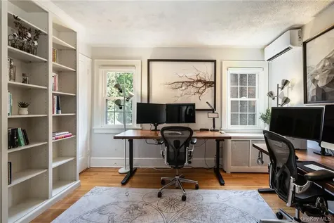 19 Hamilton Road Scarsdale NY 10583