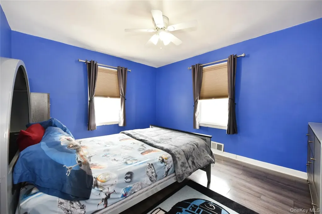 916 Center Drive Franklin Square NY 11010