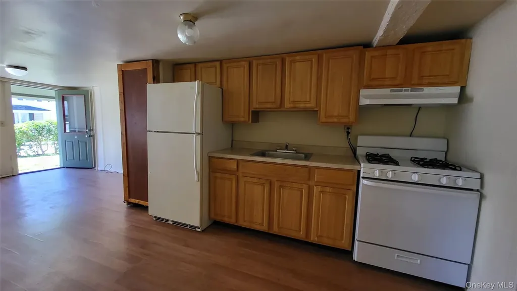 94 E Main Street Beacon NY 12508