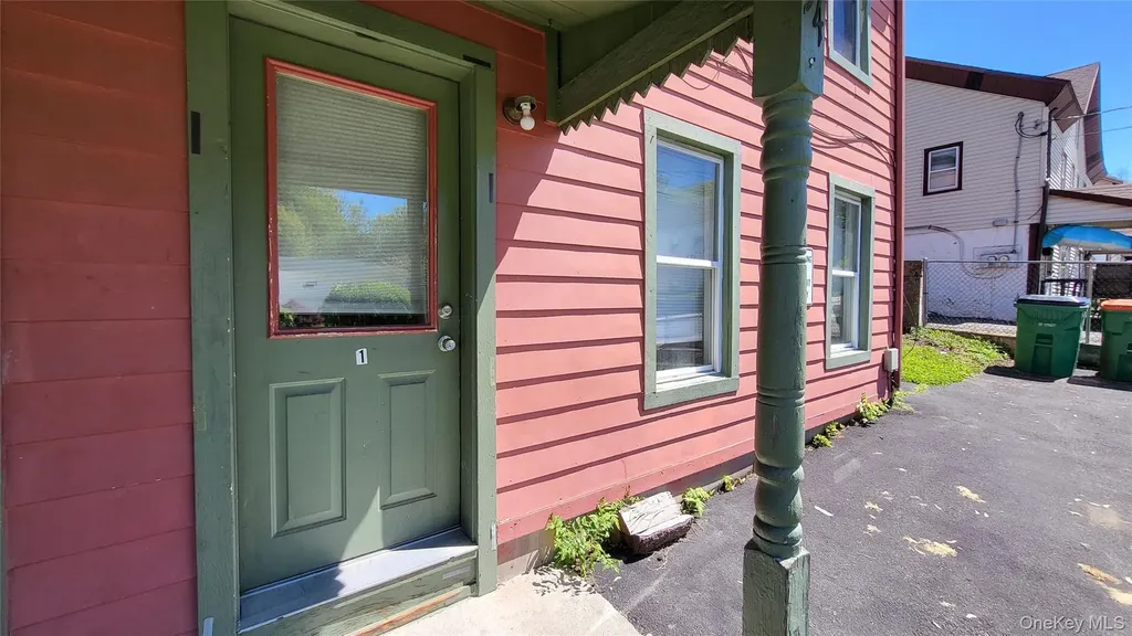 94 E Main Street Beacon NY 12508