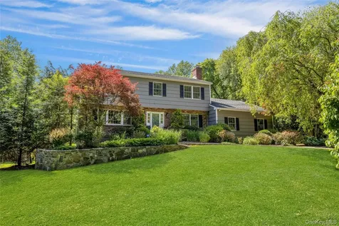 17 Byram Lake Road Armonk NY 10504