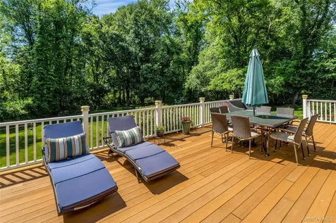 17 Byram Lake Road Armonk NY 10504