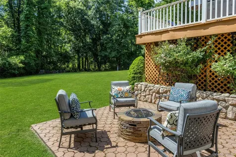 17 Byram Lake Road Armonk NY 10504