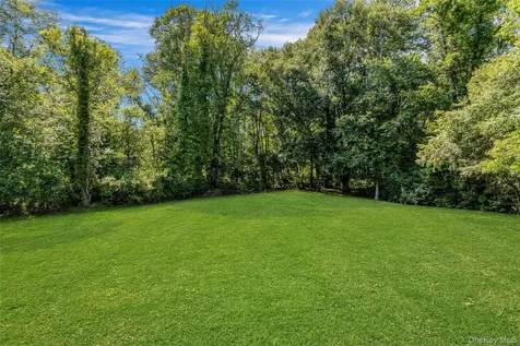 17 Byram Lake Road Armonk NY 10504
