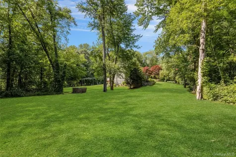 17 Byram Lake Road Armonk NY 10504