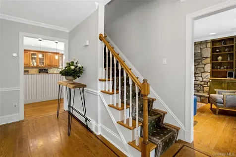 17 Byram Lake Road Armonk NY 10504