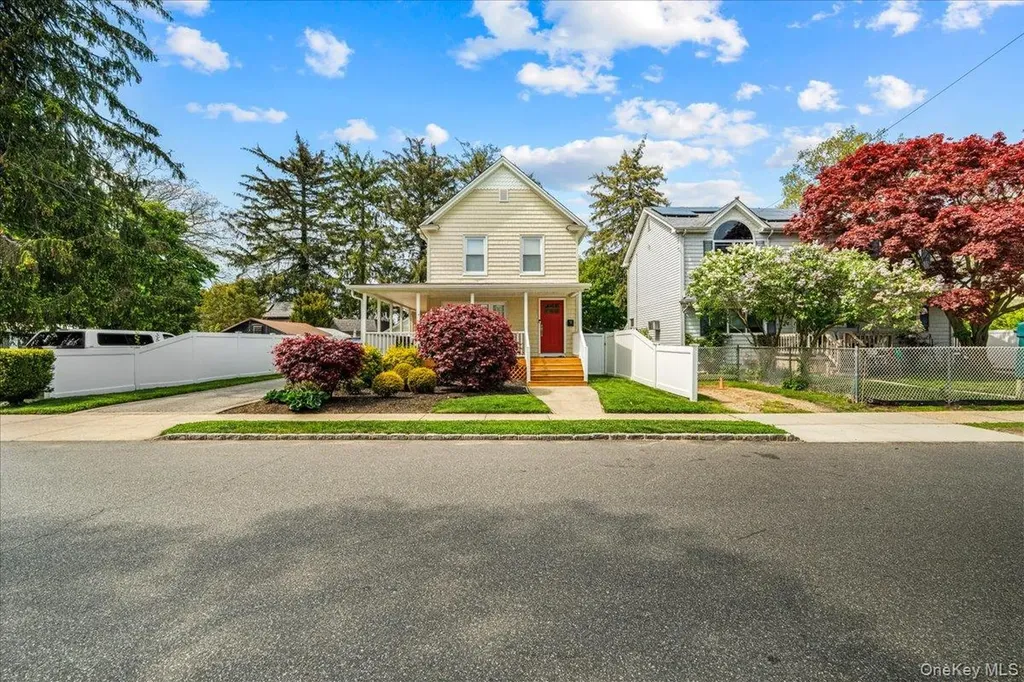 77 Scudder Avenue Copiague NY 11726