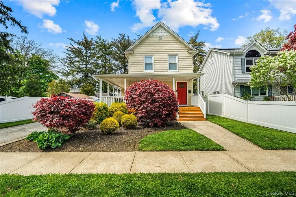 77 Scudder Avenue Copiague NY 11726