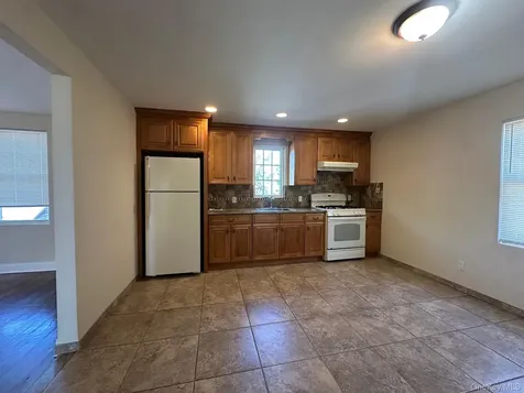 36 East Avenue Glen Cove NY 11542