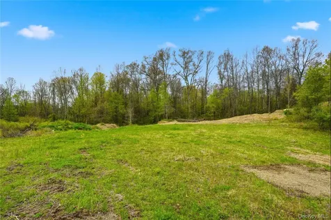 11 Scenic Meadow Drive Gardiner NY 12525