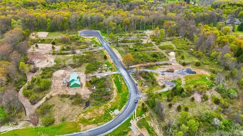 11 Scenic Meadow Drive Gardiner NY 12525
