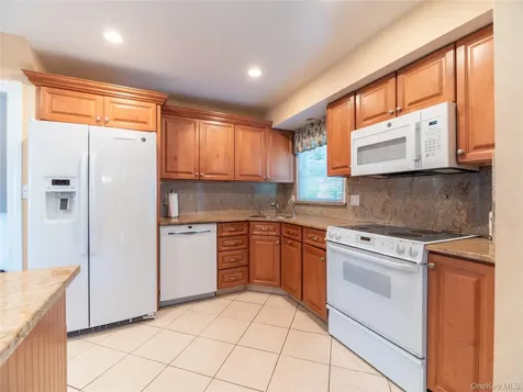 20 Priscilla Lane Port Chester NY 10573