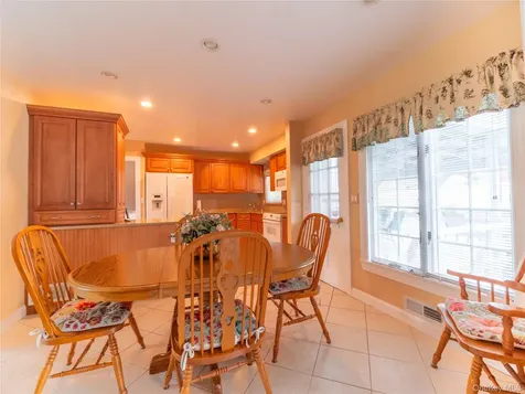 20 Priscilla Lane Port Chester NY 10573