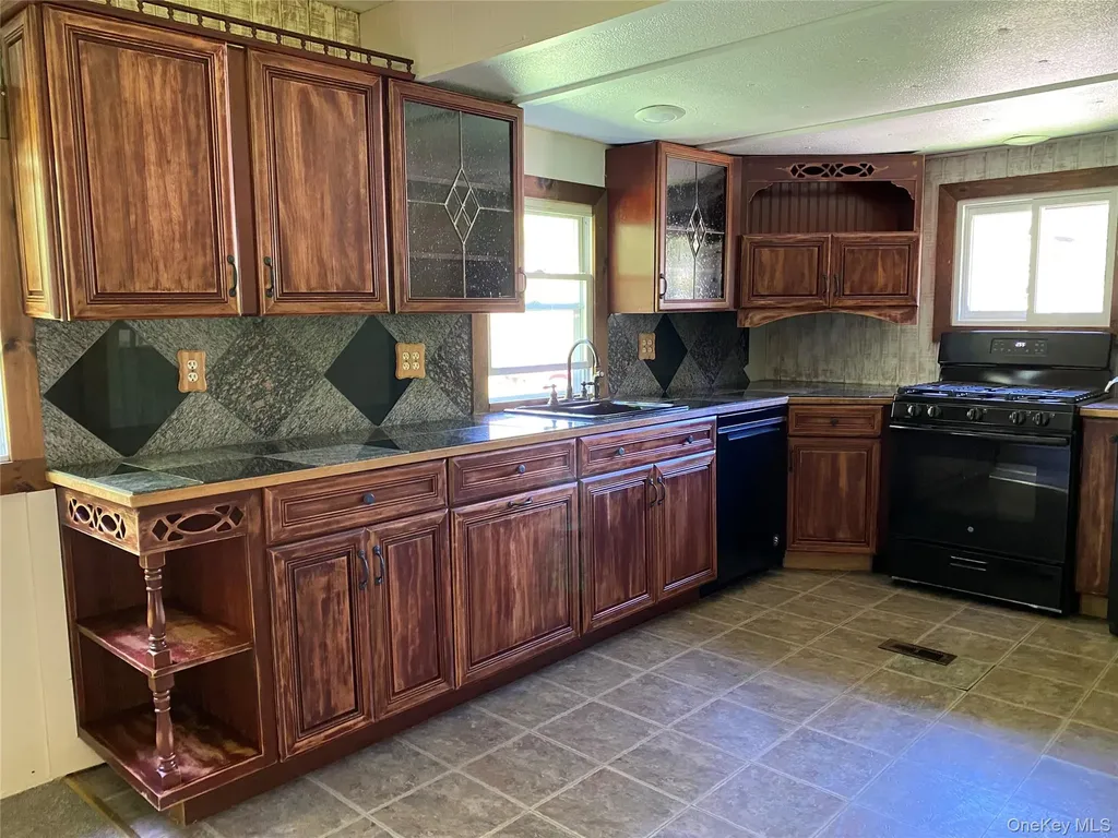74 Lamoree Road Rhinebeck NY 12572