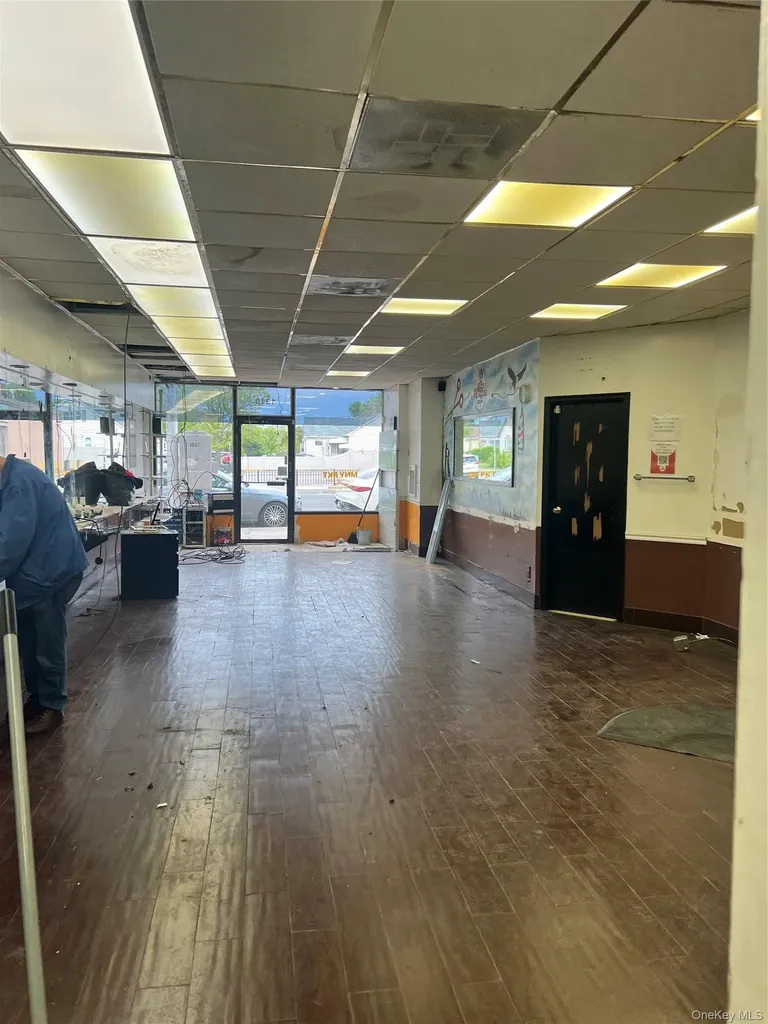 1310 Grand Avenue North Baldwin NY 11510