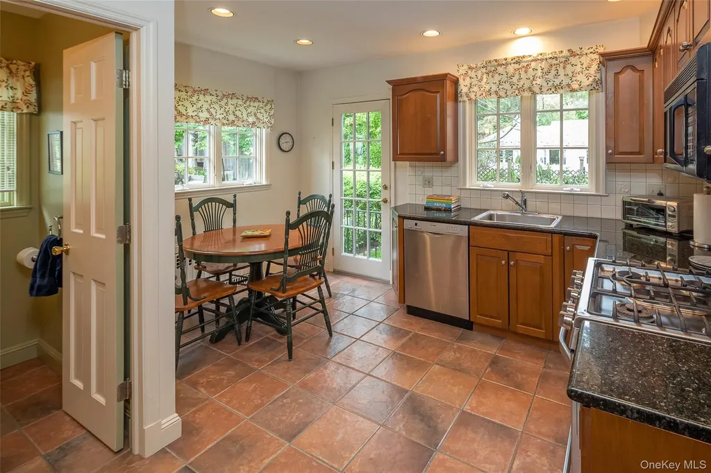 147 Ridgeway Street Mount Vernon NY 10552