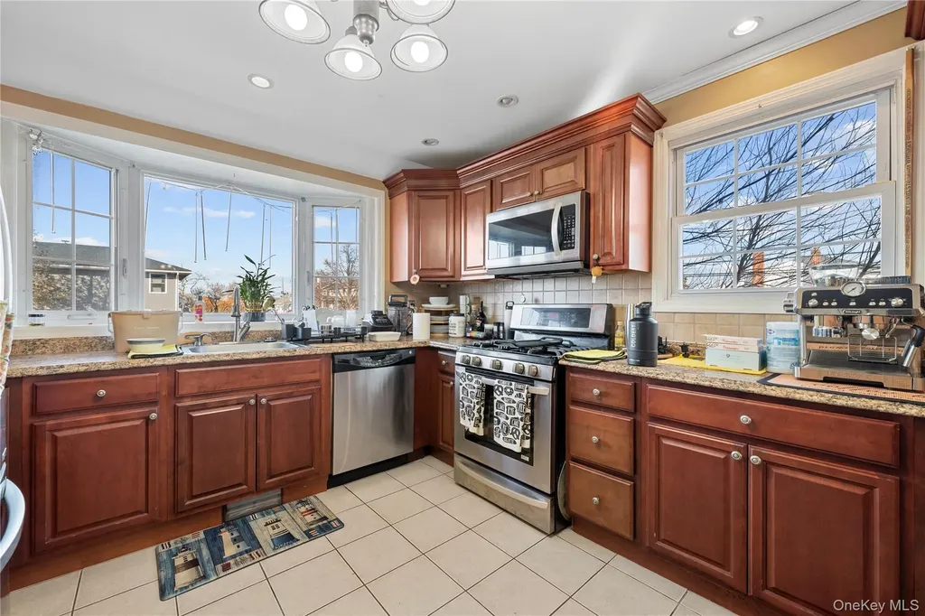 3414 Colony Drive Baldwin NY 11510