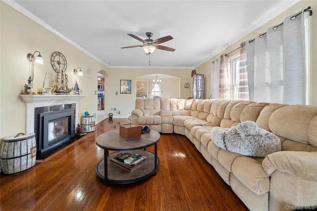 3414 Colony Drive Baldwin NY 11510