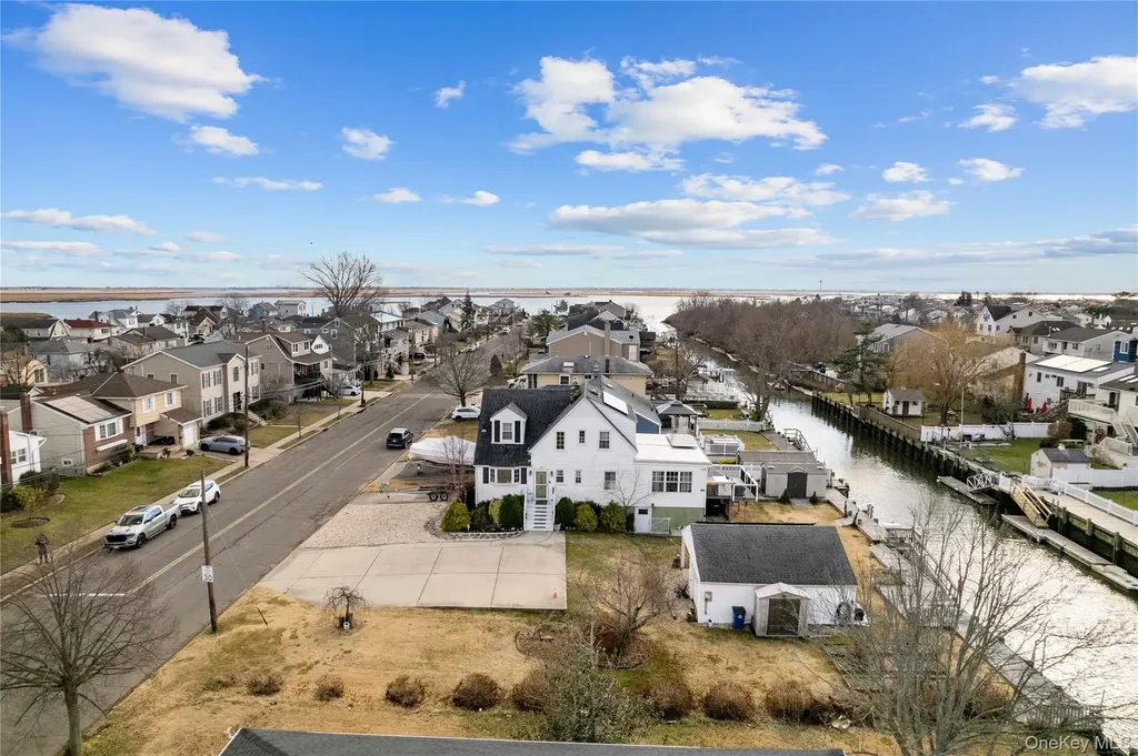 3414 Colony Drive Baldwin NY 11510