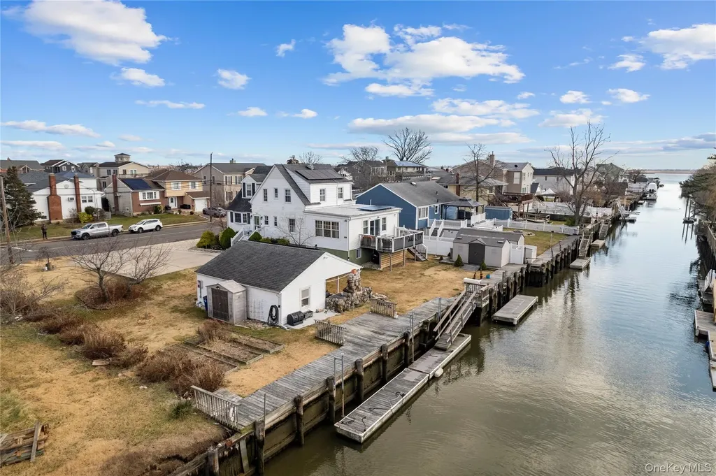 3414 Colony Drive Baldwin NY 11510