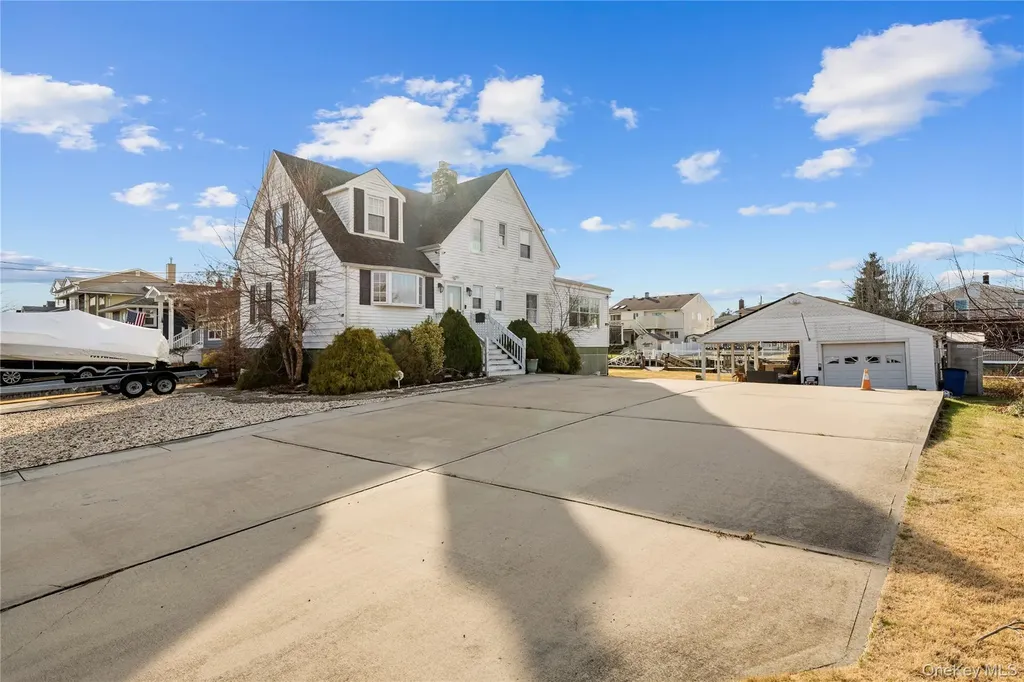 3414 Colony Drive Baldwin NY 11510