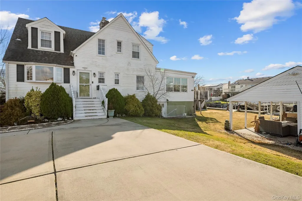 3414 Colony Drive Baldwin NY 11510