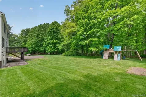 18 Bradley Court Brewster NY 10509