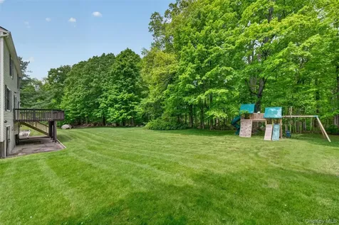 18 Bradley Court Brewster NY 10509