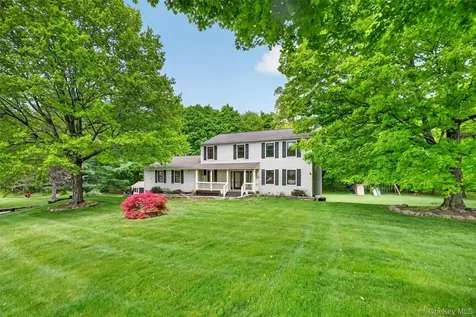 18 Bradley Court Brewster NY 10509