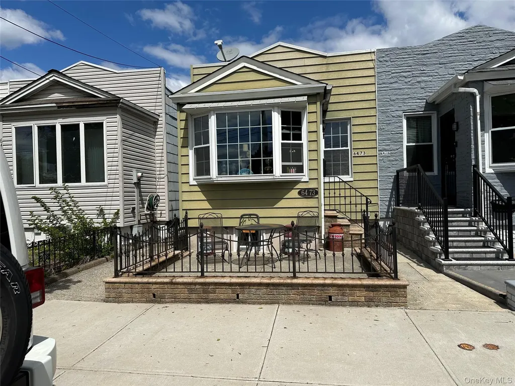6473 59th Avenue Maspeth NY 11378