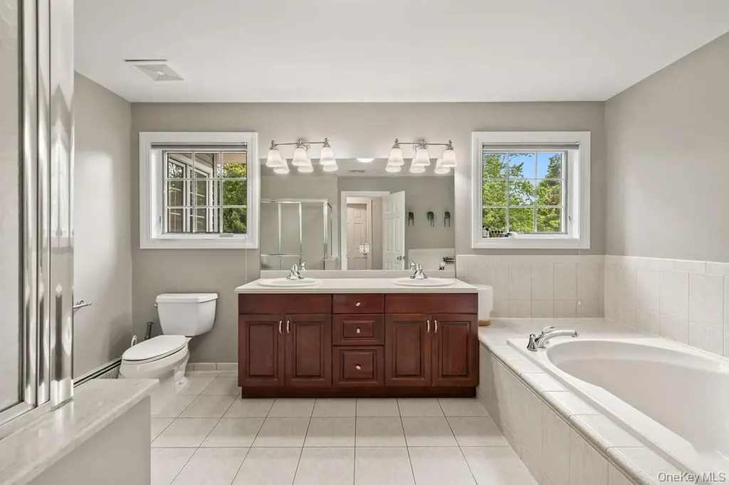 24 Oxford Drive Suffern NY 10901